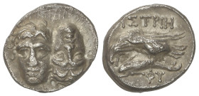 Ancient Greece

Estátera. 400-350 a.C. ISTROS. TRACIA. Anv.: Dos cabezas masculinas de frente, una derecha y otra invertida. Rev.: Águila a izquierd...