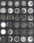 Lots and Collections

Lote 207 monedas. MONEDA MEDIEVAL a EMISIONES LOCALES GUERRA CIVIL. Incluye cobre y plata. Desde época medieval a Monarquía hi...