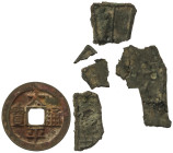 World Coins

China

Lote 2 monedas Dinero azada y 1 Cash. Dinero azada o espada 350-250 a.C. Xian Pind. 2, 2 cmx2, 6 cm. 5, 8 gramos (Rota). Harti...