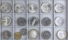 World Coins

Israel

Lote 16 monedas. Siglo XX. AR, CuNi, Latón. Diferentes valores y tamaños. A EXAMINAR. EBC a SC.