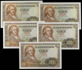 Spanish Banknotes

Estado Español

Lote 5 billetes 100 Pesetas. 2 Mayo 1948. Bayeu. Serie F. Pareja y trio correlativos. (Esquinas algo redondeada...