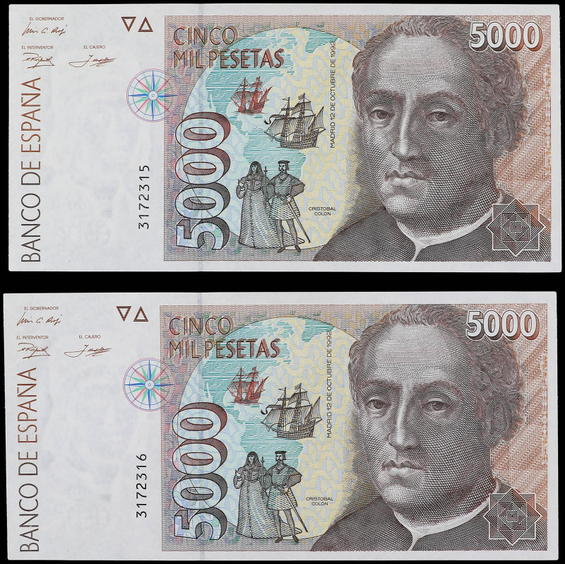 Spanish Banknotes

Juan Carlos I

Lote 2 billetes 5.000 Pesetas. 12 Octubre ...