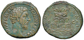 Marco Aurelio (161-169) Sesterzio di consacrazione - Testa a d. - R/ Pira funeraria - RIC 662 AE (g 25,82) Ex Naville, asta 62, lotto 463

BB+