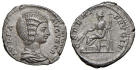 Giulia Domna (moglie di Settimio Severo) Denario - Busto a d. - R/ Cerere seduta a s. - RIC 636 AG (g 3,27) Ex Savoca, 16, lotto 1122

SPL