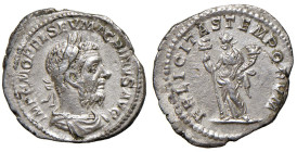 Macrino (217-218) Denario - Busto laureato a d. - R/ La Felicità stante a s. - RIC 60 AG(g 3,01) Ex Savoca, 30, lotto 386. Striatura al D/

BB+