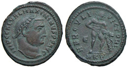 Massimino II (309-313) Follis (Kyzicus) Testa laureata a d. - R/ Ercole stante a d. - RIC 89a AE (g 6,48) RR Piccoli depositi

BB+