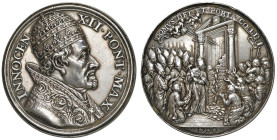 Innocenzo XII (1691-1700) Medaglia 1700 - Apertura della Porta Santa Vaticana - Opus Giovanni Hamerani - Miselli p. 325, 338a - AG (g 31,54 - Ø 39,47 ...