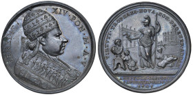 Benedetto XIV (1740-1758) Medaglia 1745 An. V - Ricorda il nuovo arricchimento del Museo Capitolino, Minerva con elmo, lancia, squadra e martello, pos...