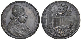 Benedetto XIV (1740-1758) Giubileo - Medaglia 1750 - Facciata di San Pietro, in basso, in un giardino, la lupa con i gemelli; in alto, un angelo in vo...