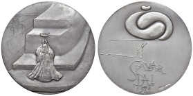 Salvador Dalì (1904-1989) Medaglia artistica coniata in argento 1975 I Dieci Comandamenti - Opus: Salvador Dalì - AG marcato 999 (g.49,75 - Ø 50 mm) R...
