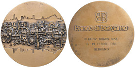 BERGAMO. Medaglia coniata di grande modulo 1982 VI convegno numismatico Nazionale, Banco di Bergamo - Opus: Cattaneo 1980 - AE (g.207 - Ø 81 mm)

FD...