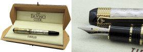 TIBALDI Da Vinci Code -Penna Stilografica- Edizione limitata a 618 esemplari. Corpo in argento 925, con finiture nere e dorate. Ricarica a stantuffo, ...