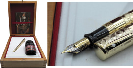 SHEAFFER W.A. Sheaffer, Commemorative Pen “Inventore” - Penna Stilografica - N.1259/6000. Corpo e cappuccio in ottone placcato in oro. Ricarica “a goc...