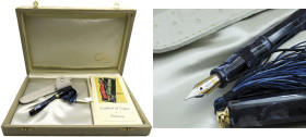 OMAS Princess, Celluloid Collection -Penna Stilografica- Corpo della penna in celluloide su varie sfumature blu. Finture dorate con oggetto decorativo...