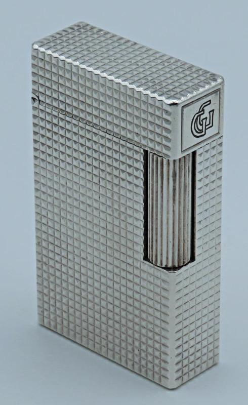 S.T. DUPONT -Accendino- in argento misure 56x32x12mm perfettamente funzionante (...