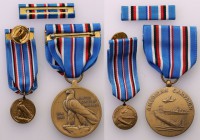 Collection of USA badges and decorations
USA. Medal Kampanii Amerykańskiej (American Campaig Medal) 
Medal przyznawany za służbę na amerykańskim tea...