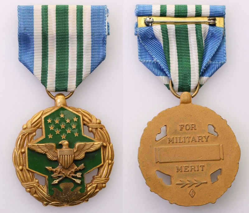 Collection of USA badges and decorations
USA. Medal Chwały we Wspólnej Służbie ...