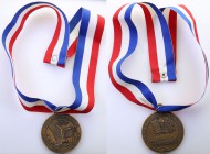 Collection of USA badges and decorations
USA. Medal z nazwiskiem James Spokaeski 
Duży, piękny medal z brązu zawieszony na długiej wstędze. Niemal i...