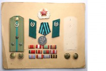 Decorations, Orders, Badges
POLSKA/ POLAND/ POLEN/ RUSSIA/ RUSSLAND/ РОССИЯ

Russia, ZSRR. Uniforms decorations - group on the underlay 
Bardzo do...