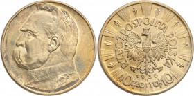 Poland II Republic 
POLSKA / POLAND / POLEN

II RP. 10 zlotych 1936 Pilsudski 
Piękny egzemplarz, zachowany połysk menniczy. Piękna złocista patyn...