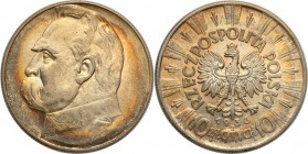 Poland II Republic 
POLSKA / POLAND / POLEN

II RP. 10 zlotych 1936 Pilsudski 
Subtelna patyna, wspaniały połysk. Piękna moneta.Parchimowicz 124c...