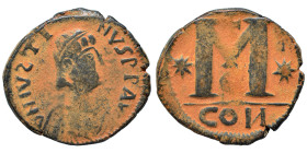 Justin I, 518-527. Follis (bronze, 12.03 g, 30 mm), Constantinople. DN IVSTINVS PP AVG Diademed, draped, and cuirassed bust right. Rev. Large M; cross...