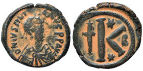 Justinian I, 527-565. Half follis (bronze, 8.63 g, 24 mm), Constantinople. D N IVSTINIANVS PP AVG Diademed, draped, and cuirassed bust right. Rev. Lar...