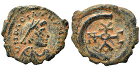 Justinian I, 527-565. Pentanummium (bronze, 1.69 g, 15 mm), Theoupolis (Antioch). D N IVSTINI-ANVS PP AV Diademed, draped, and cuirassed bust of Justi...