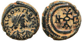 Justinian I, 527-565. Pentanummium (bronze, 3.80 g, 14 mm), Theoupolis (Antioch). AV Diademed, draped, and cuirassed bust of Justinian I to right. Rev...
