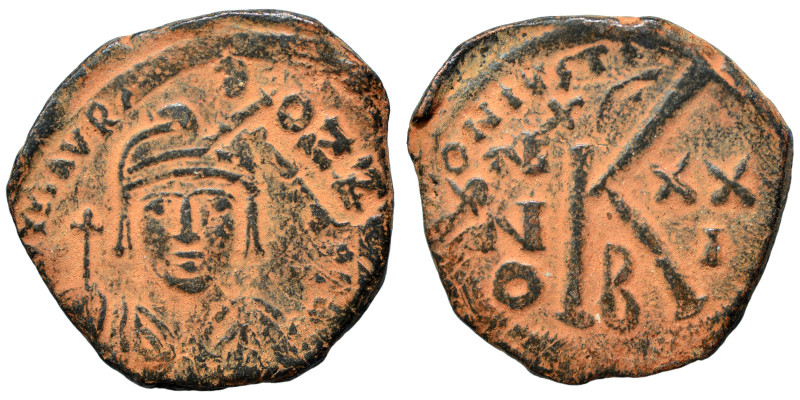 Maurice Tiberius, 582-602. Half follis (bronze, 5.13 g, 23 mm), Constantinople. ...