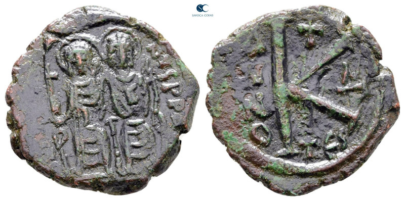 Justin II and Sophia AD 565-578. Thessalonica
Half Follis or 20 Nummi Æ

21 m...