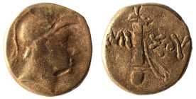 Pontos, Amisos. Under Mithradates VI Eupator (85-65 BC)
Obv: Helmeted head of Athena right
Rev: AMIΣOY, sword in sheath; star with crescent to upper l...