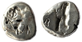 Persia, Achaemenid Empire. temp. Darios I to Xerxes II (ca 485-420 BC) AR Siglos . Sardes mint.
Obv: Persian king or hero, wearing kidaris and kandys ...