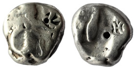 Persia, Achaemenid Empire. temp. Darios I to Xerxes II (ca 485-420 BC) AR Siglos . Sardes mint.
Obv: Persian king or hero, wearing kidaris and kandys ...