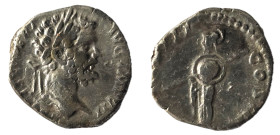 SEPTIMIUS SEVERUS (193-211). Denarius. Rome.
Obv: L SEPT SEV PERT AVG IMP IIII.
Laureate head right.
Rev: P M TR P III COS II P P.
Minerva standing le...