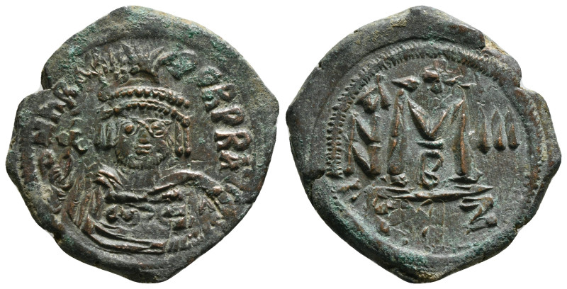 MAURICE TIBERIUS (582-602). Follis. Cyzicus. .
Obv: D N ΜΑVRI TIЬЄR P P AV.
Helm...