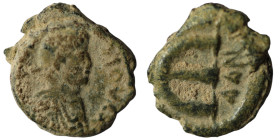 Justinian I. (527-565 AD). Æ Pentanummium. Antioch. Obv: diademed bust Justinian I. right. Rev: E. 14mm, 1,80g