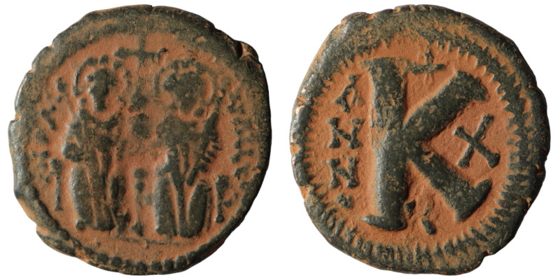 Justin II. and Sophia. (565-578 AD). 1/2 Follis. Constantinople. Obv: Justin II....