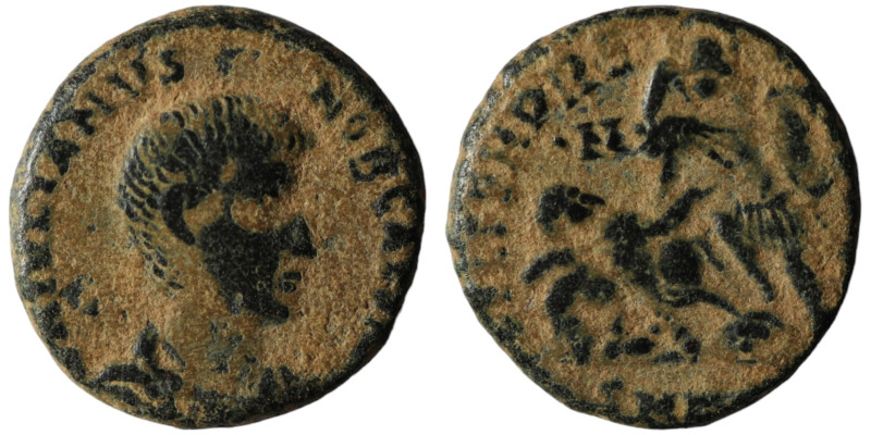 Constantinus II. (351-354 AD). Follis. Obv: D N CONSTANTIVS P F AVG. diademed bu...