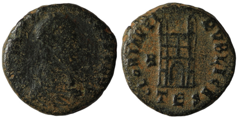 Arcadius. (383-408 AD). Æ Nummus. Thessalonica. 13mm, 1,76g