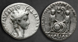 Augustus 27 BC-AD 14. Lugdunum (Lyon). Denarius AR