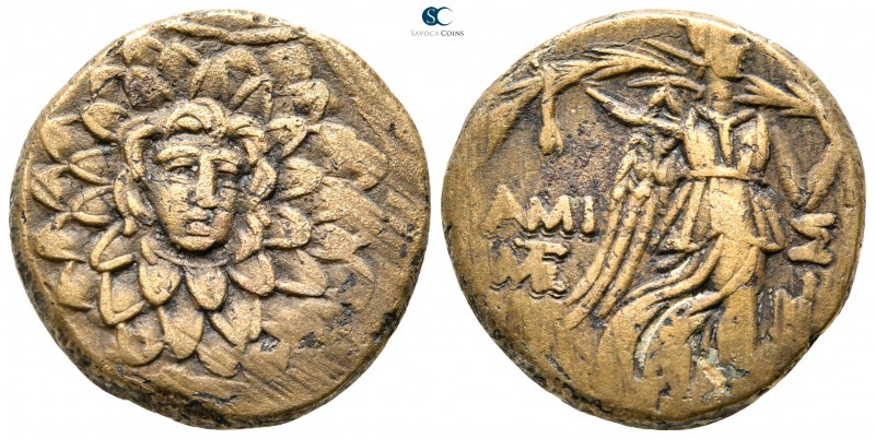 Pontos. Amisos circa 85-65 BC. 
Bronze Æ

18 mm., 6,43 g.



very fine