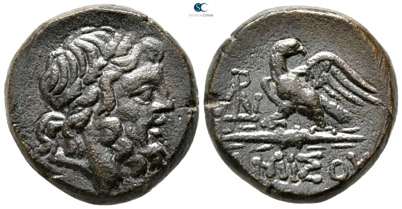 Pontos. Amisos circa 85-65 BC. 
Bronze Æ

21 mm., 9,17 g.



very fine