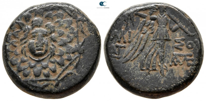 Pontos. Amisos circa 85-65 BC. 
Bronze Æ

19 mm., 8,29 g.



very fine
