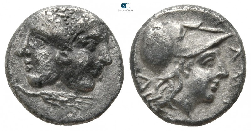 Mysia. Lampsakos circa 390-330 BC. 
Diobol Æ

10 mm., 1,08 g.



very fin...