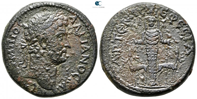 Ionia. Ephesos. Hadrian AD 117-138. 
Bronze Æ

29 mm., 18,08 g.



very f...