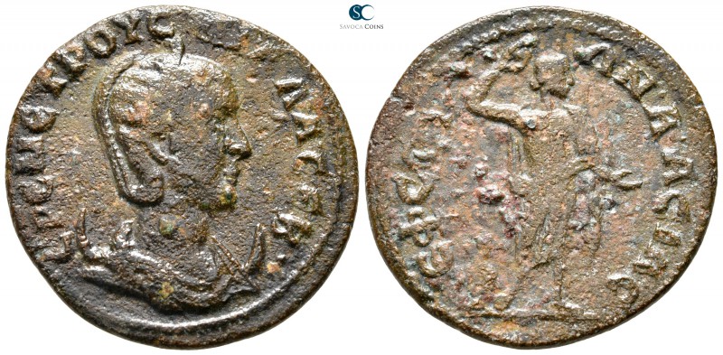 Ionia. Ephesos. Herennia Etruscilla AD 249-251. 
Bronze Æ

29 mm., 9,24 g.
...