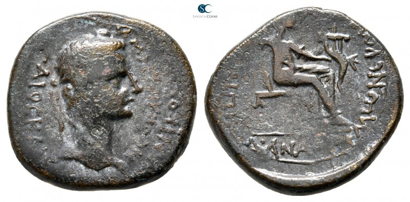Lydia. Philadelphia. Caligula AD 37-41. 
Bronze Æ

18 mm., 4,21 g.



ver...