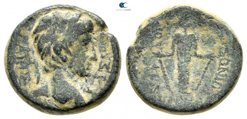 Phrygia. Apameia . Augustus 27 BC-AD 14. 
Bronze Æ

15 mm., 3,58 g.



ve...
