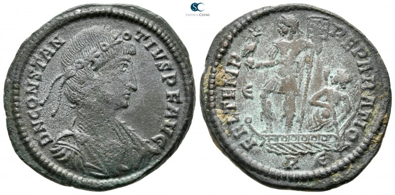 Constantius II AD 337-361. Rome
Follis Æ

25 mm., 5,95 g.



very fine